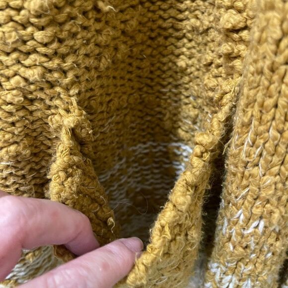 AWESOME KNUBBY Knit Cardigan! - Picture 14 of 14